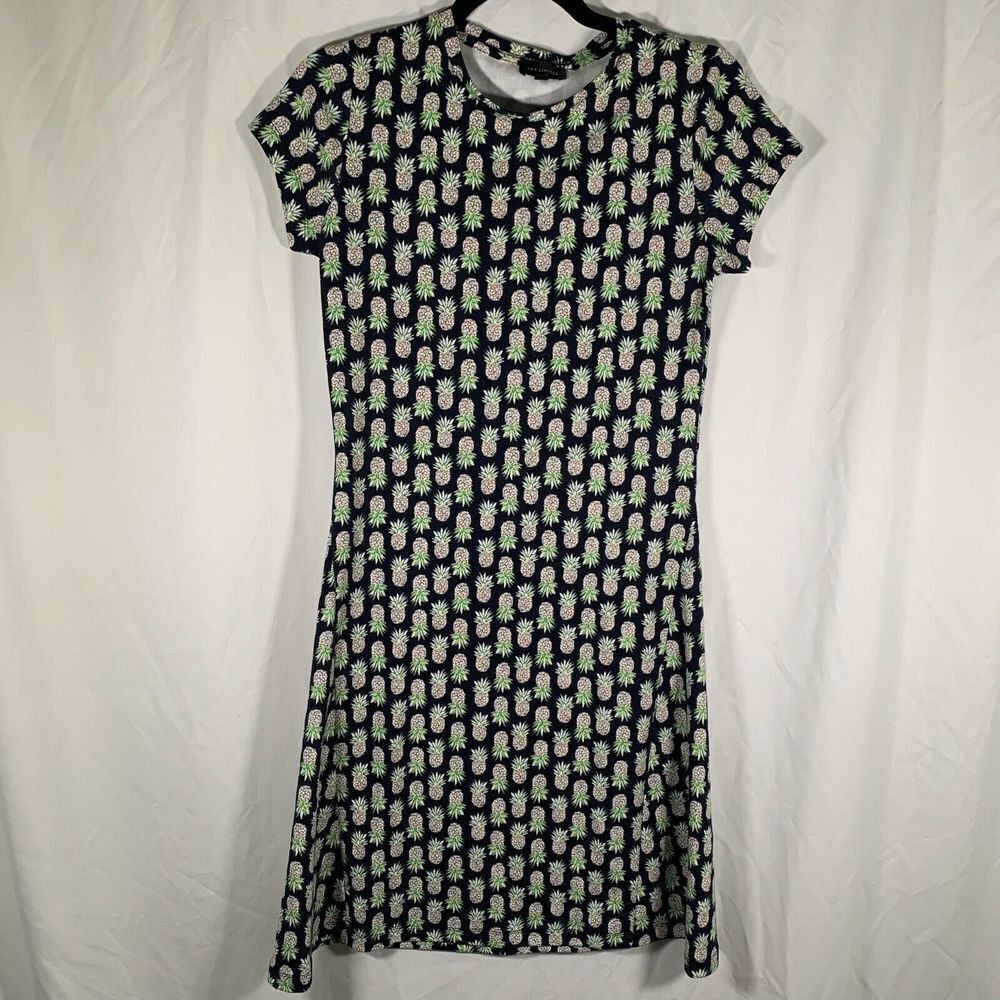 The Limited Dress Women’s XS Tall Pineapple Print Short Sleeve Crew Neck